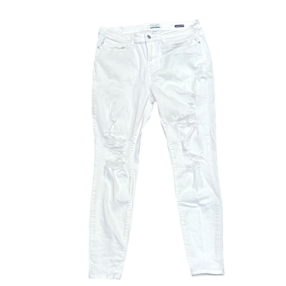 Judy Blue White Distressed Skinny Jeans